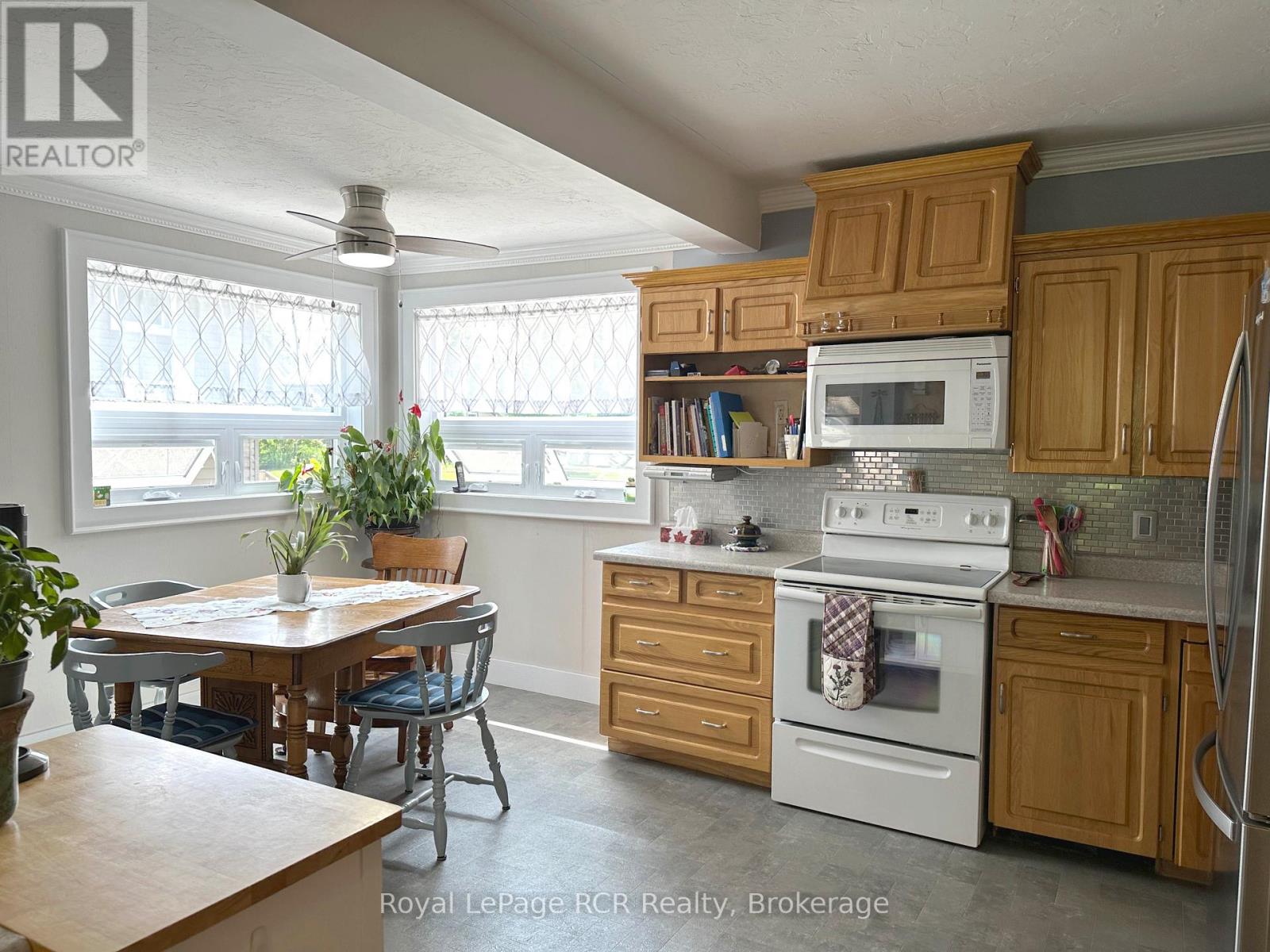 298 8th Street, Hanover, Ontario  N4N 1J7 - Photo 28 - X12223877