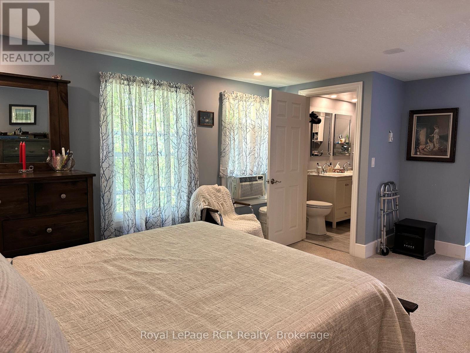 298 8th Street, Hanover, Ontario  N4N 1J7 - Photo 32 - X12223877