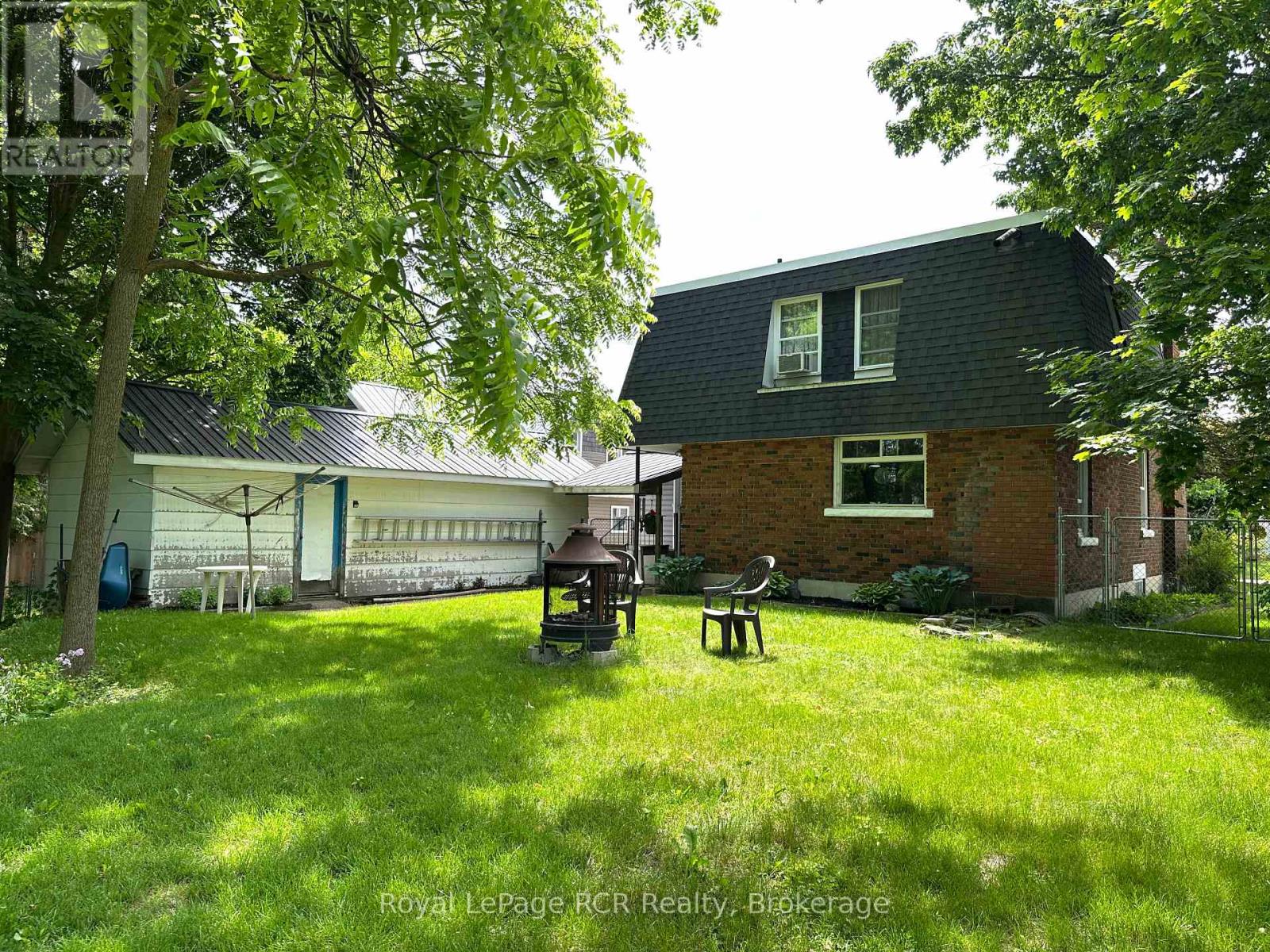 298 8th Street, Hanover, Ontario  N4N 1J7 - Photo 9 - X12223877