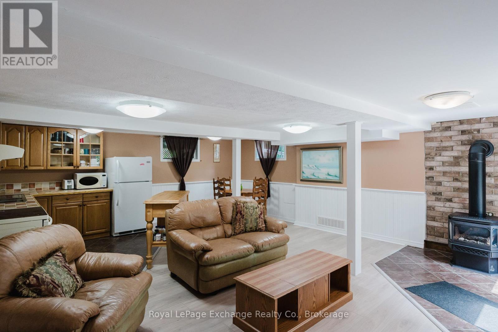 14 Mitchell Lane, Saugeen Shores, Ontario  N0H 2C0 - Photo 21 - X12223944