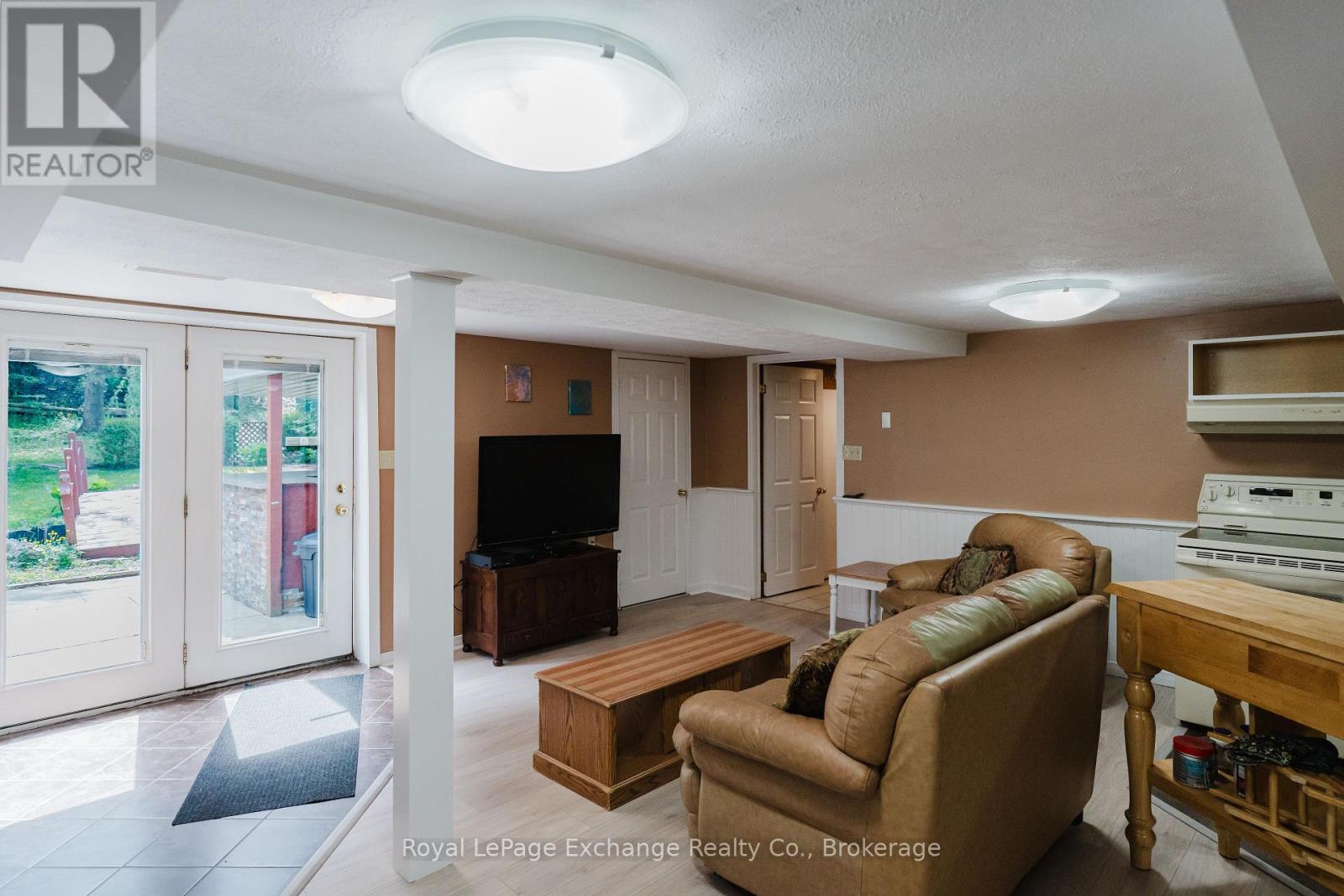 14 Mitchell Lane, Saugeen Shores, Ontario  N0H 2C0 - Photo 22 - X12223944