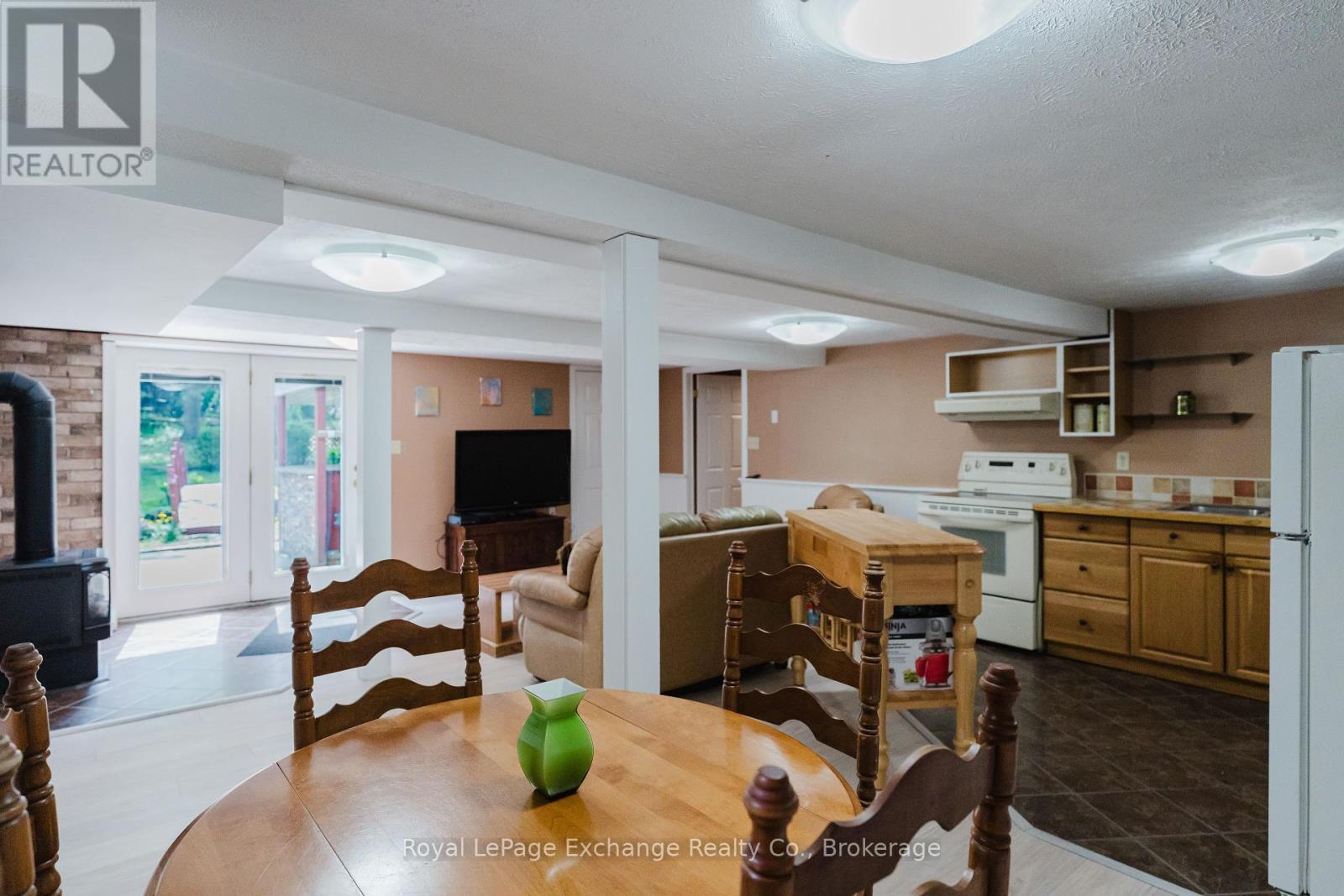14 Mitchell Lane, Saugeen Shores, Ontario  N0H 2C0 - Photo 23 - X12223944