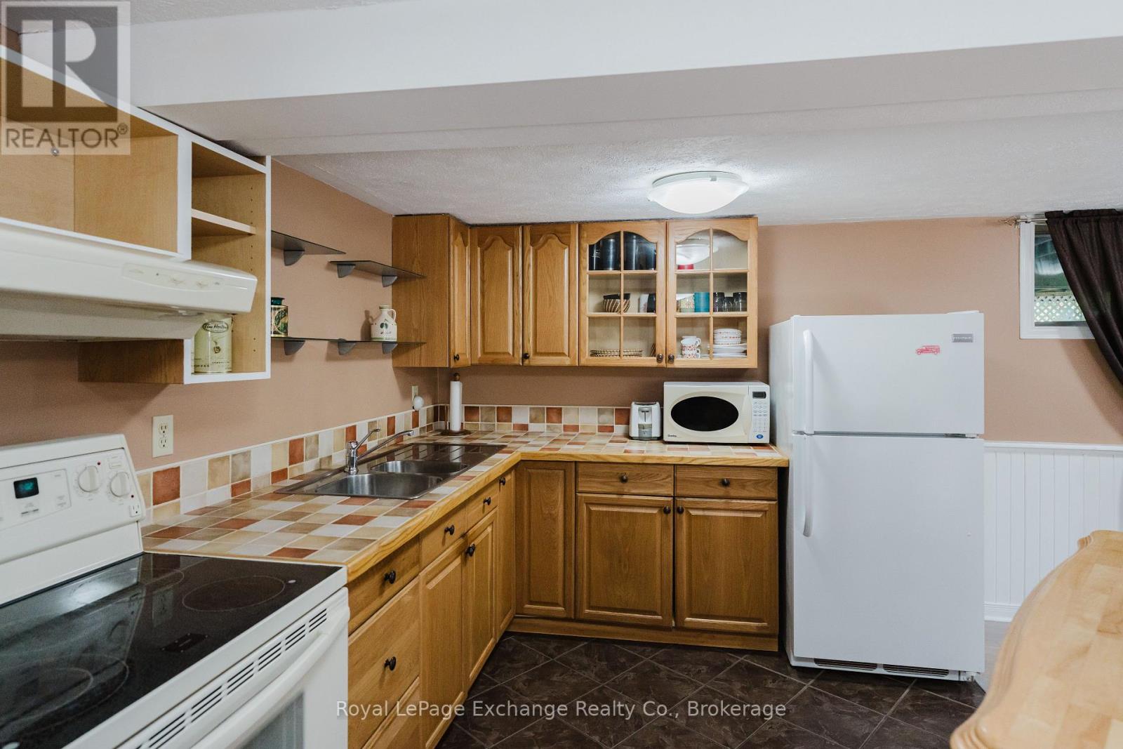 14 Mitchell Lane, Saugeen Shores, Ontario  N0H 2C0 - Photo 25 - X12223944