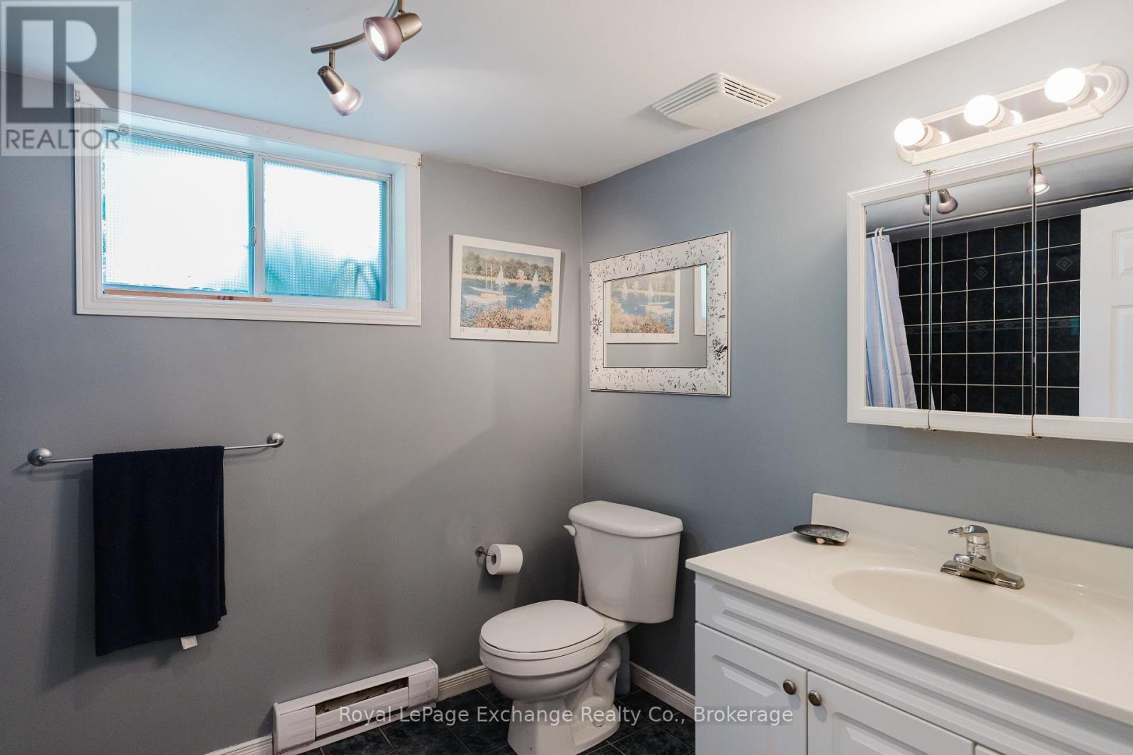 14 Mitchell Lane, Saugeen Shores, Ontario  N0H 2C0 - Photo 30 - X12223944