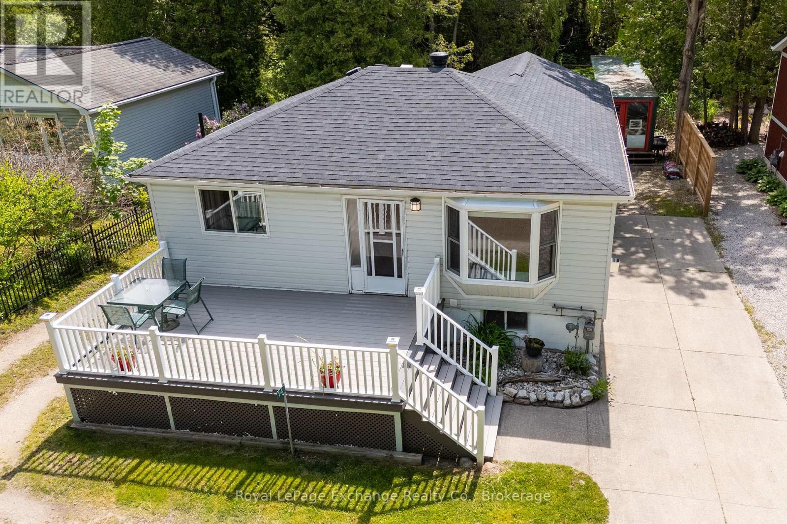 14 Mitchell Lane, Saugeen Shores, Ontario  N0H 2C0 - Photo 34 - X12223944