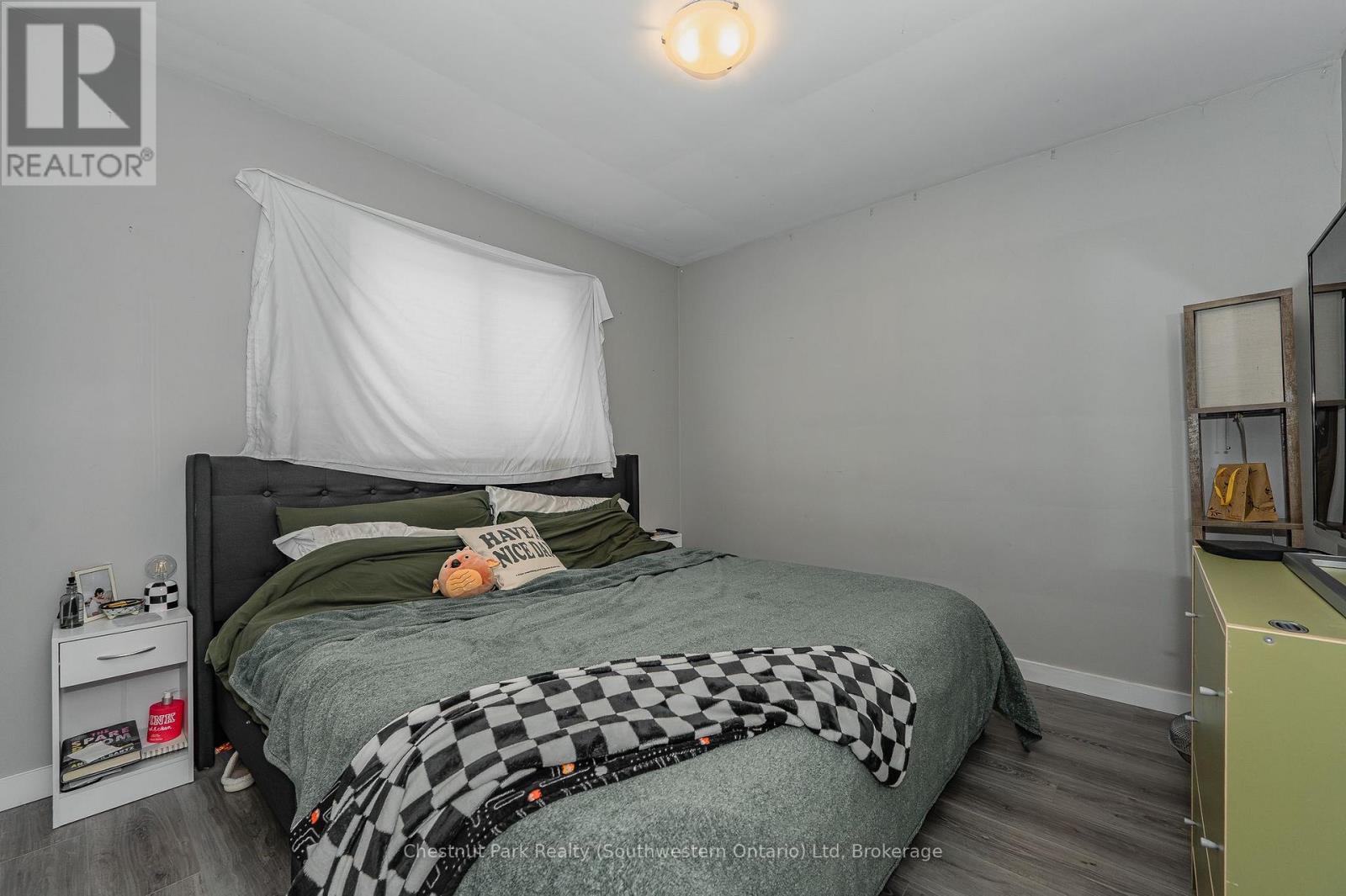 201 Alma Street N, Guelph, Ontario  N1H 5X9 - Photo 12 - X12223950
