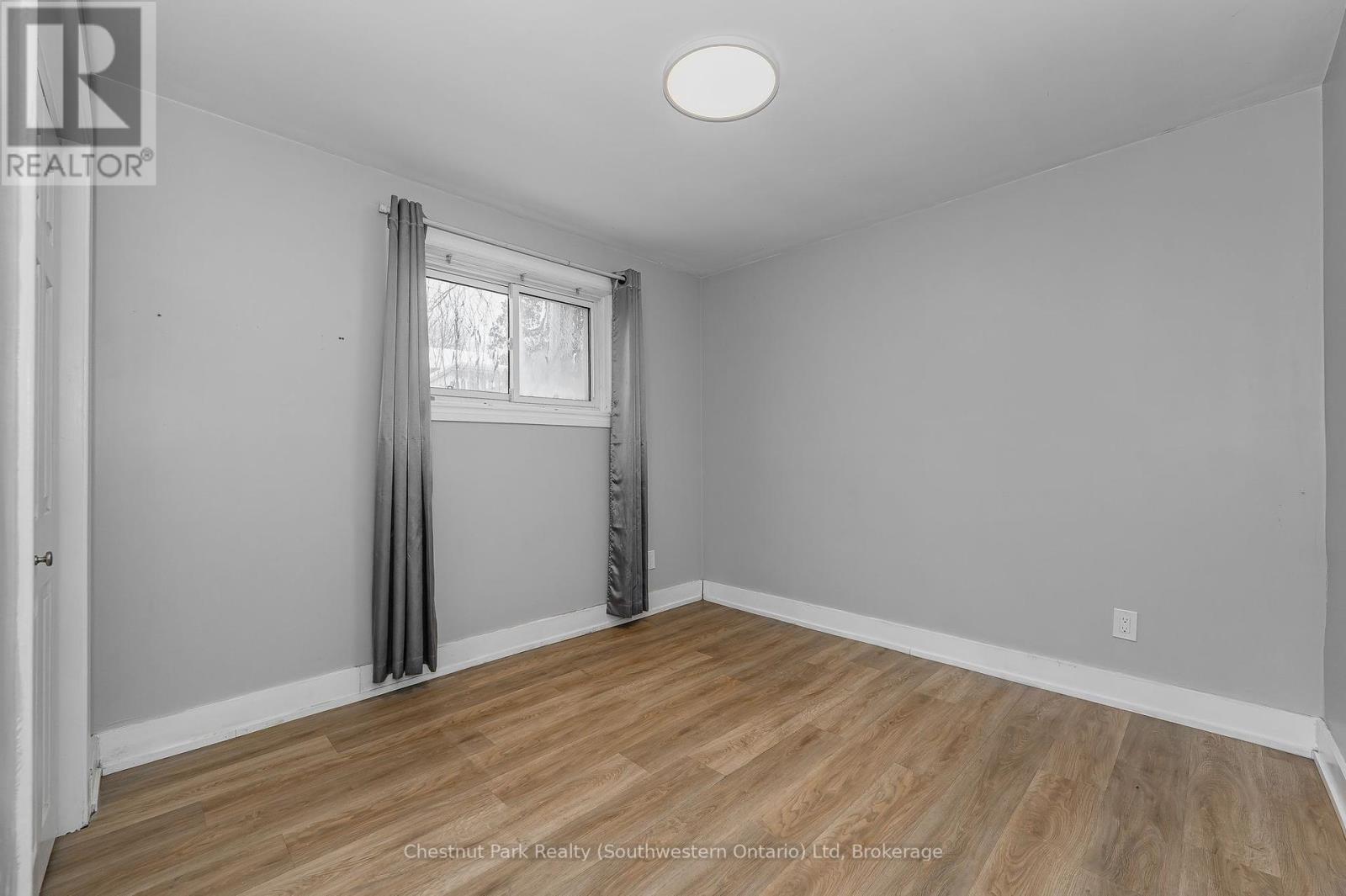 201 Alma Street N, Guelph, Ontario  N1H 5X9 - Photo 36 - X12223952