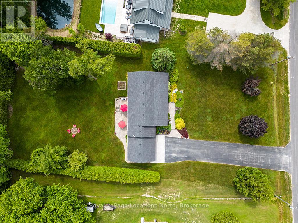 114 Edward Street, Blue Mountains, Ontario  N0H 1J0 - Photo 23 - X12223964