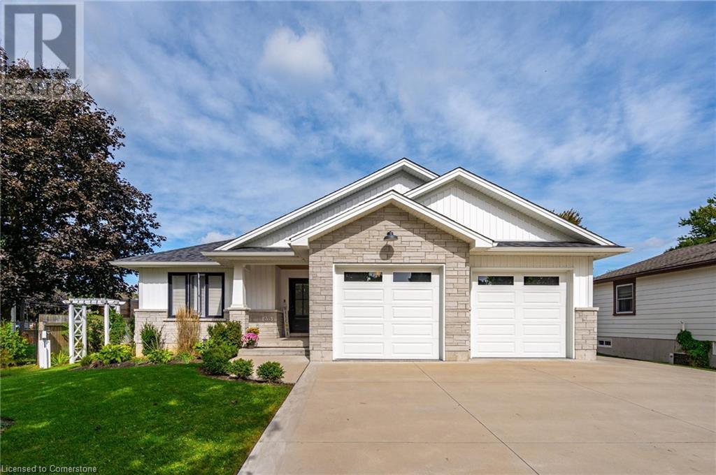 635 KING Street, Palmerston, Ontario