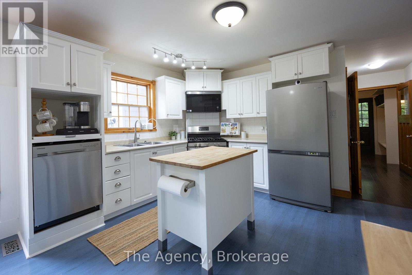 1411 Cedar Lane, Bracebridge, Ontario  P1L 1W9 - Photo 11 - X12224005