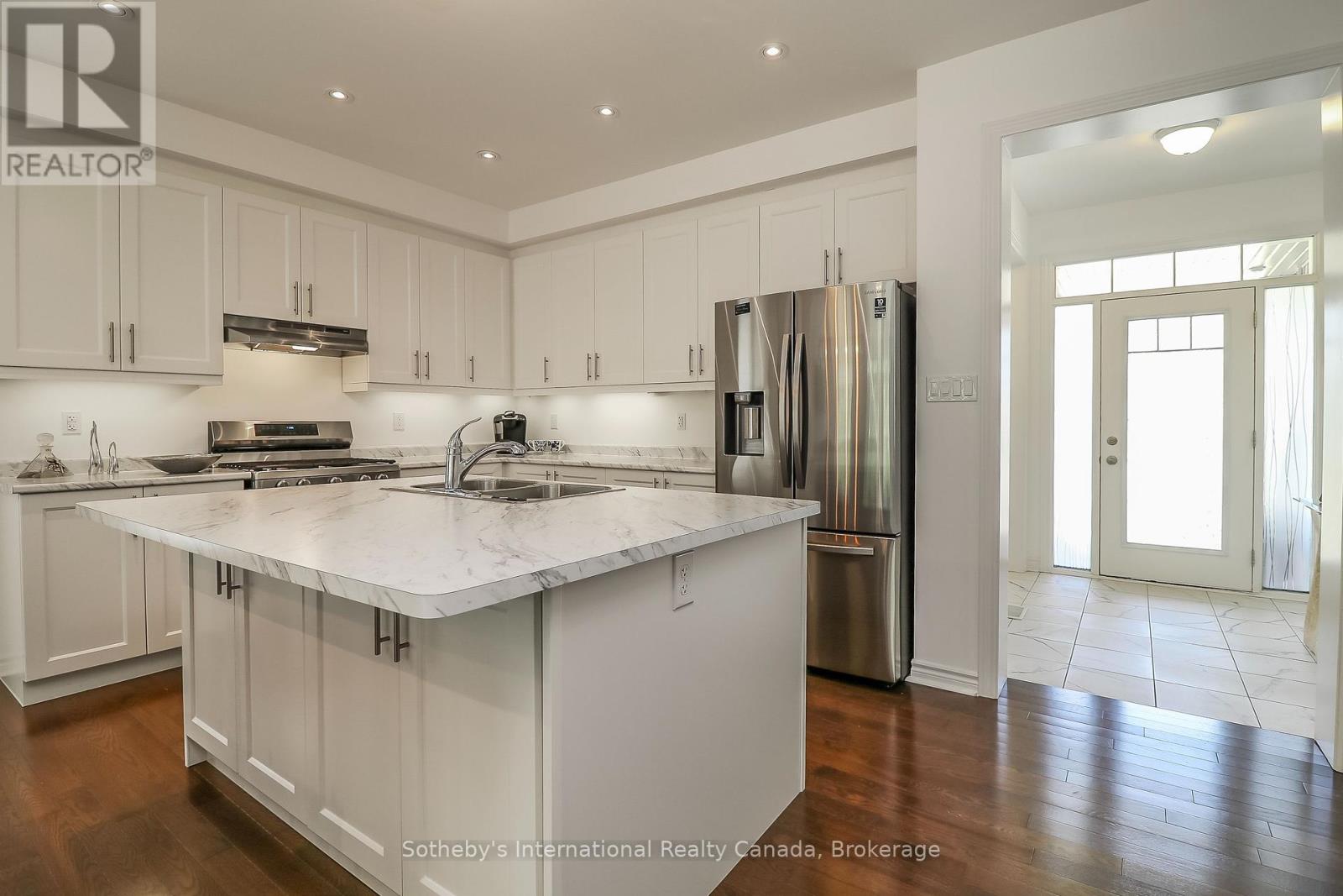 36 Kirby Avenue, Collingwood, Ontario  L9Y 3W8 - Photo 11 - S12224057