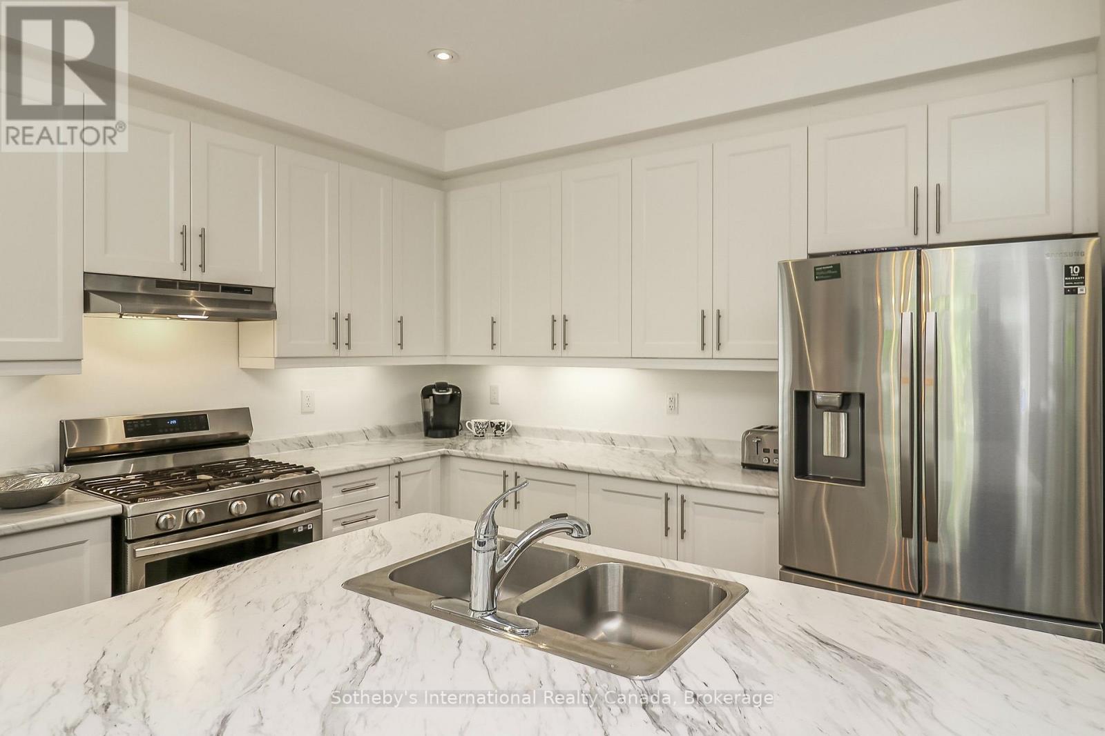 36 Kirby Avenue, Collingwood, Ontario  L9Y 3W8 - Photo 15 - S12224057
