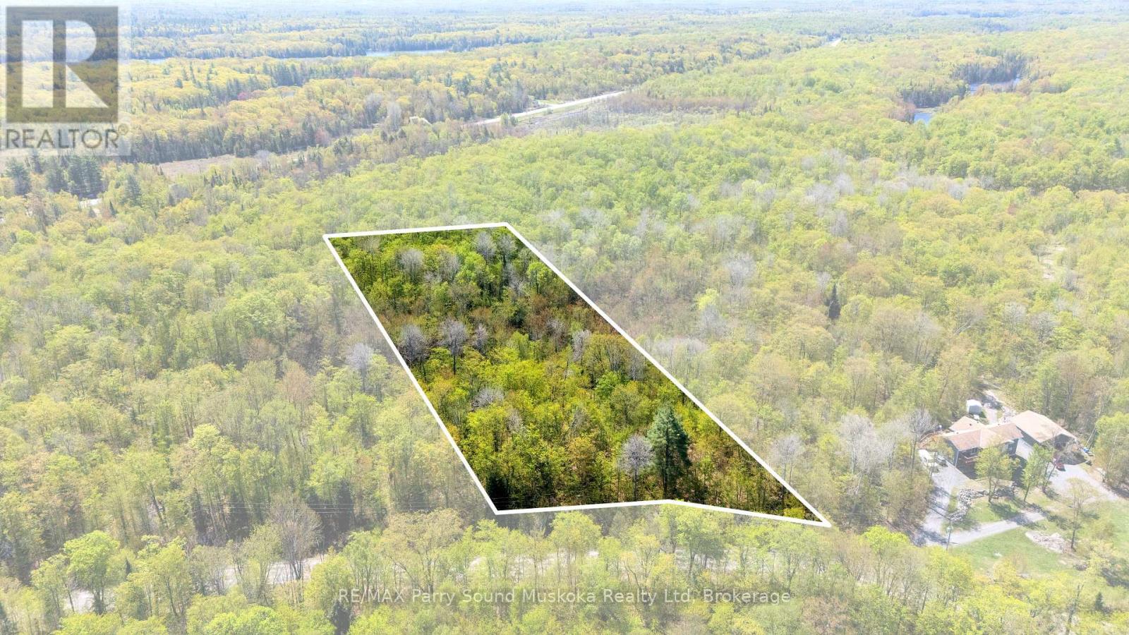 1835 Lorimer Lake Road N, Whitestone, Ontario  P2A 1G0 - Photo 1 - X12224146