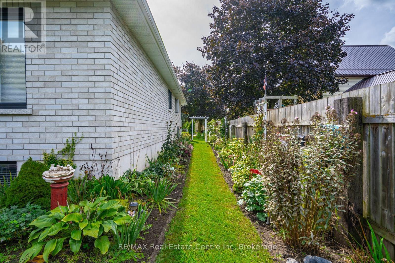 635 King Street, Minto, Ontario  N0G 2P0 - Photo 36 - X12224189