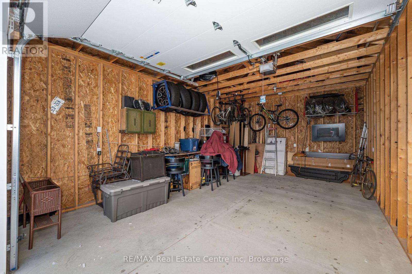 635 King Street, Minto, Ontario  N0G 2P0 - Photo 38 - X12224189