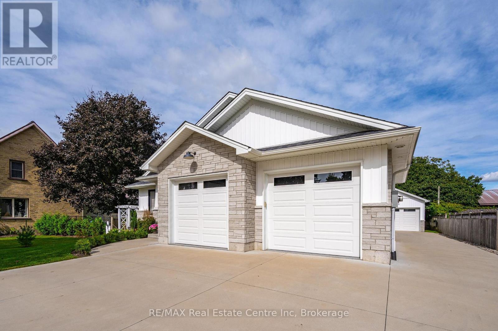 635 King Street, Minto, Ontario  N0G 2P0 - Photo 40 - X12224189