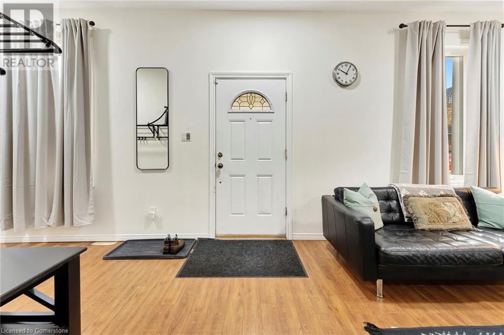 23 Palace Street, Brantford, Ontario  N3T 3W5 - Photo 3 - 40741695