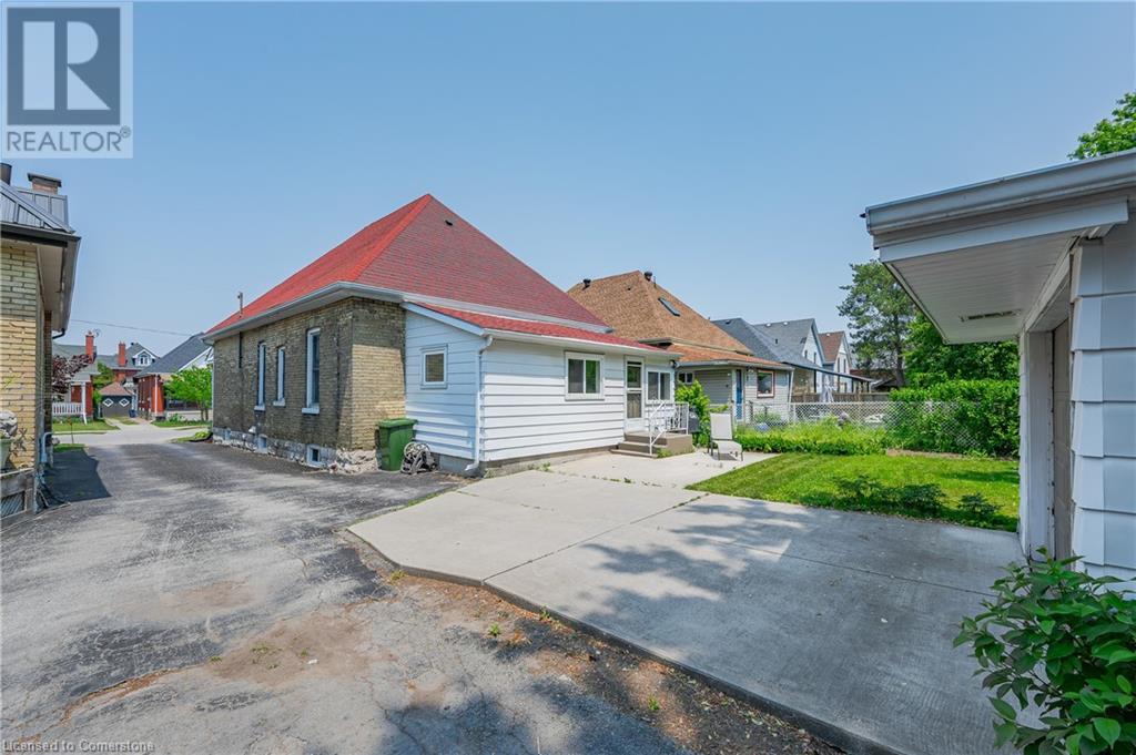 41 Chestnut Street, St. Thomas, Ontario  N5R 2A8 - Photo 16 - 40741749