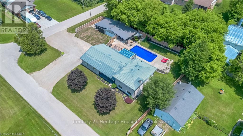 3 Saint Catharine Street, Brant, Ontario  N0E 1A0 - Photo 2 - X12224363