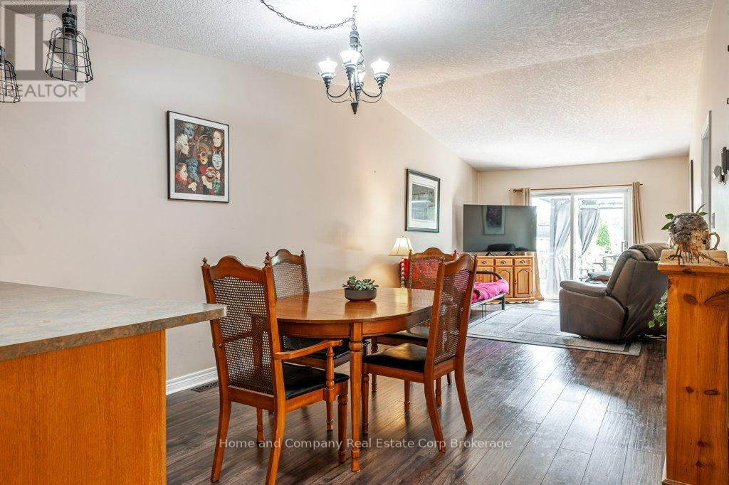 201 King Street, Stratford, Ontario  N5A 4S2 - Photo 7 - X12224439