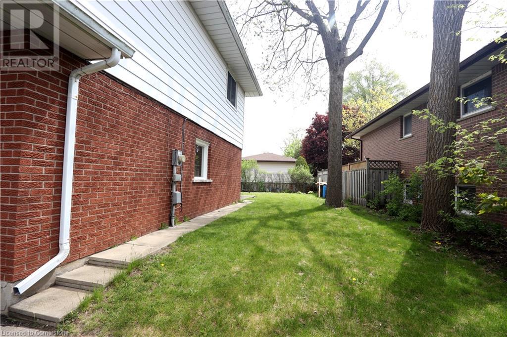 77 Orchard Mill Crescent, Kitchener, Ontario  N2P 1T2 - Photo 23 - 40741633
