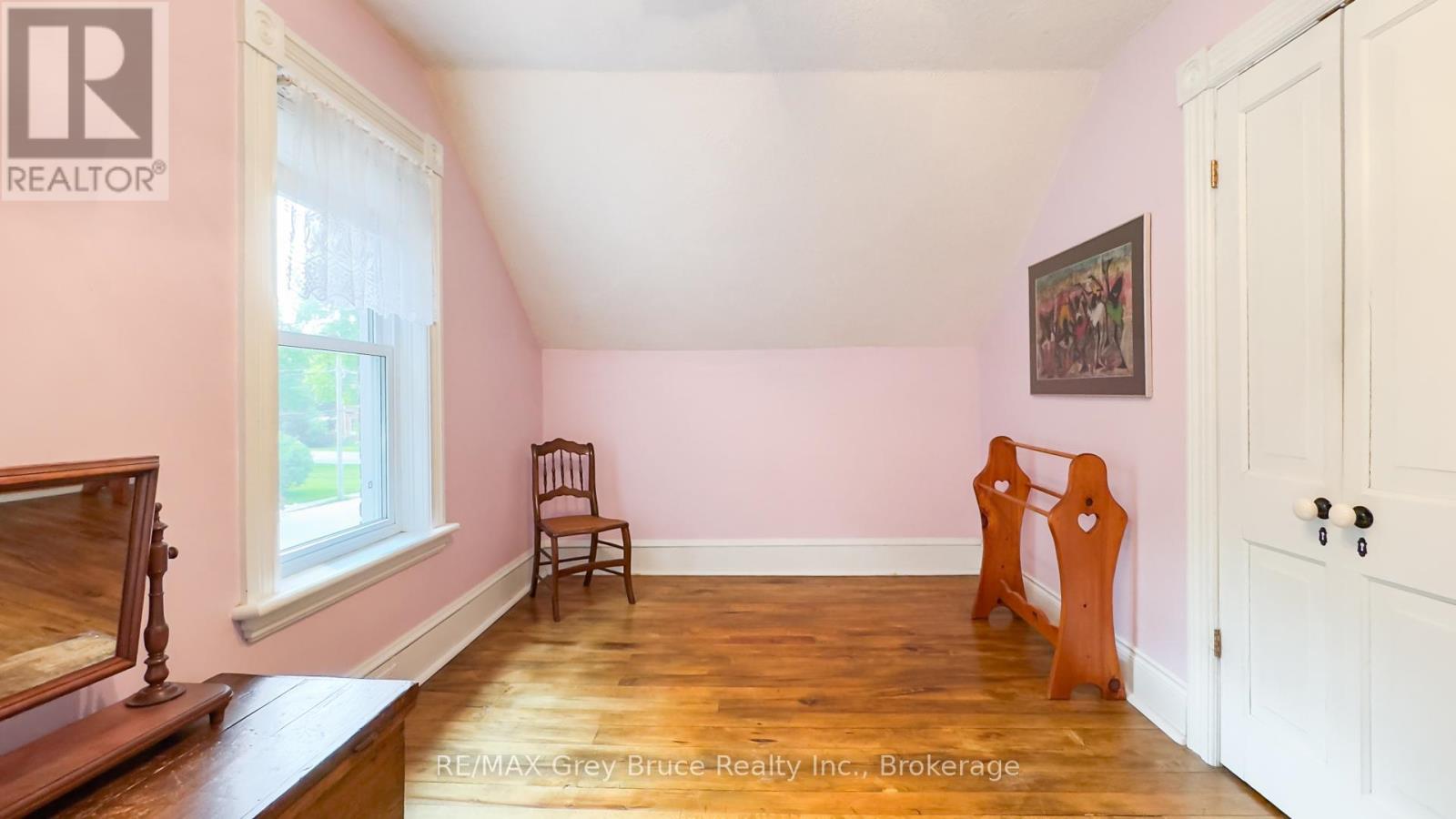46 Main Street, Arran-Elderslie, Ontario  N0H 2N0 - Photo 25 - X12224441