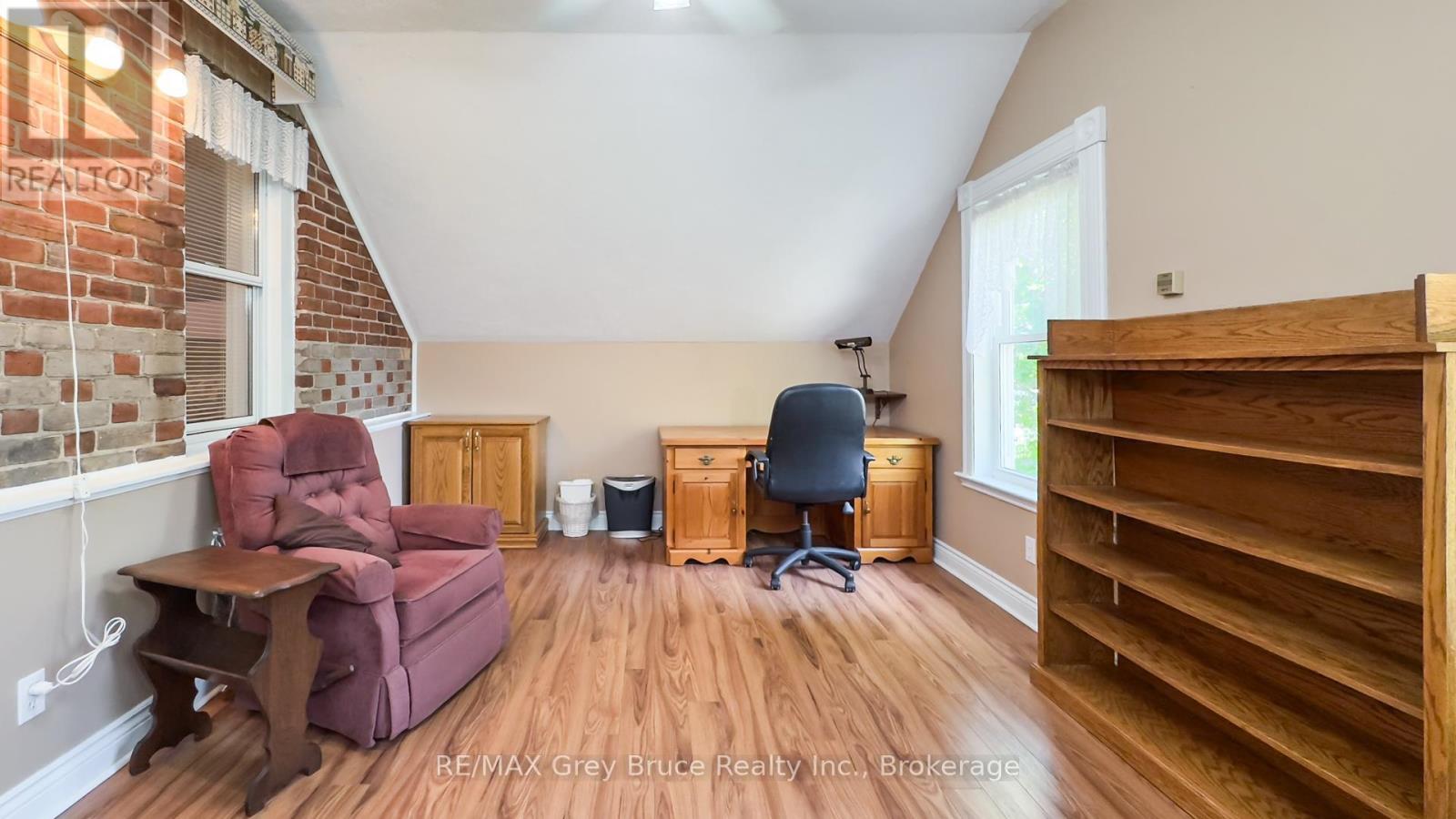 46 Main Street, Arran-Elderslie, Ontario  N0H 2N0 - Photo 30 - X12224441