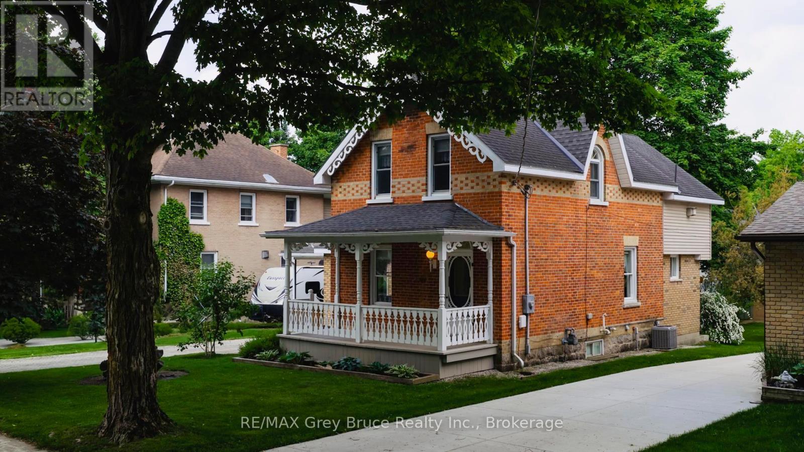 46 Main Street, Arran-Elderslie, Ontario  N0H 2N0 - Photo 49 - X12224441