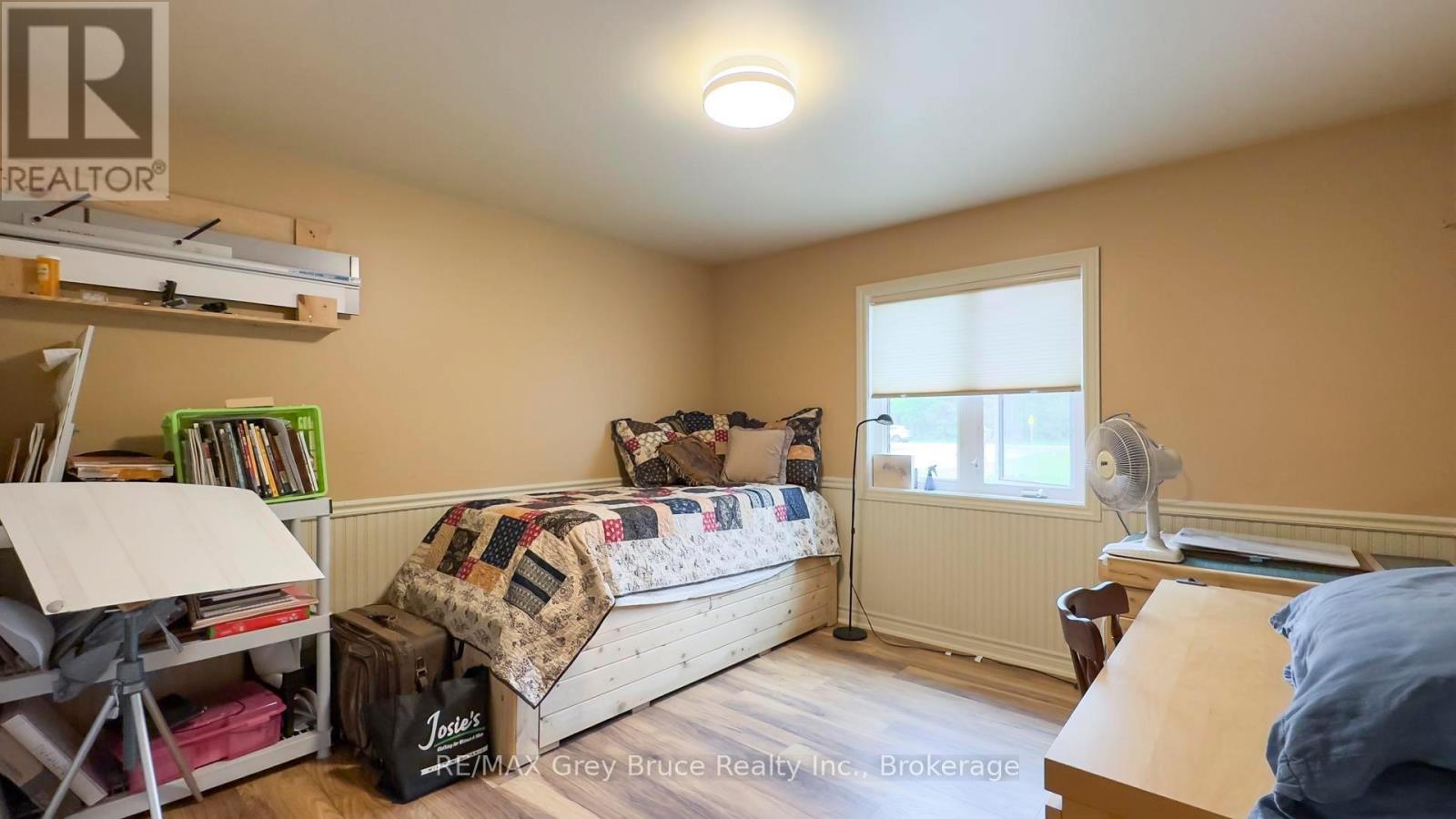 236 Bruce Street, South Bruce Peninsula, Ontario  N0H 2T0 - Photo 18 - X12224444