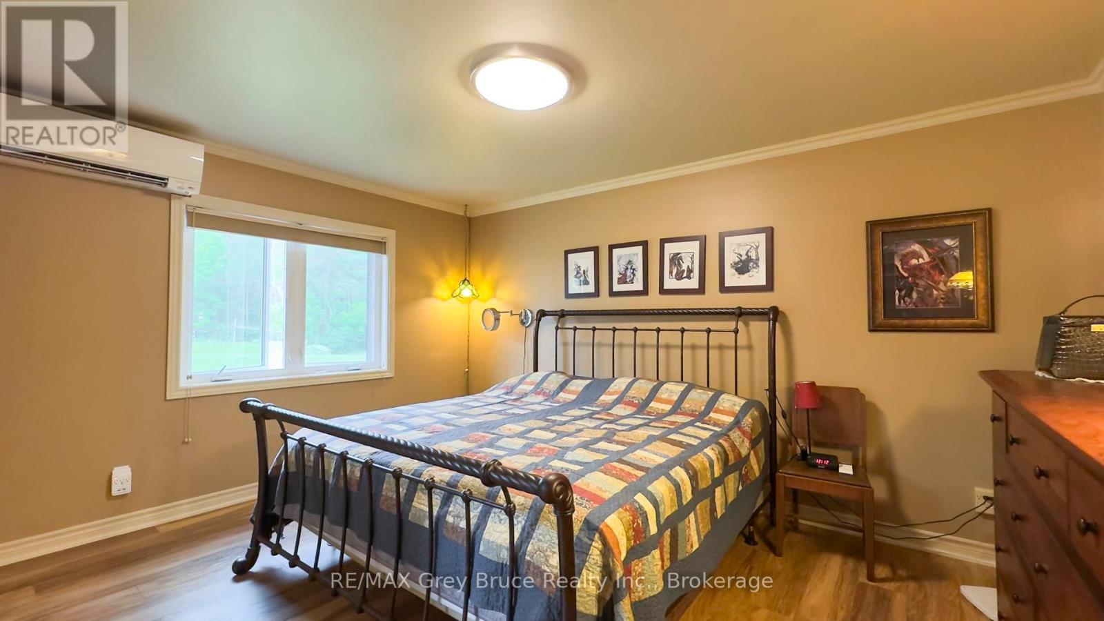 236 Bruce Street, South Bruce Peninsula, Ontario  N0H 2T0 - Photo 24 - X12224444
