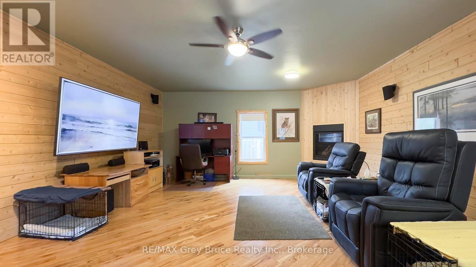 236 Bruce Street, South Bruce Peninsula, Ontario  N0H 2T0 - Photo 29 - X12224444