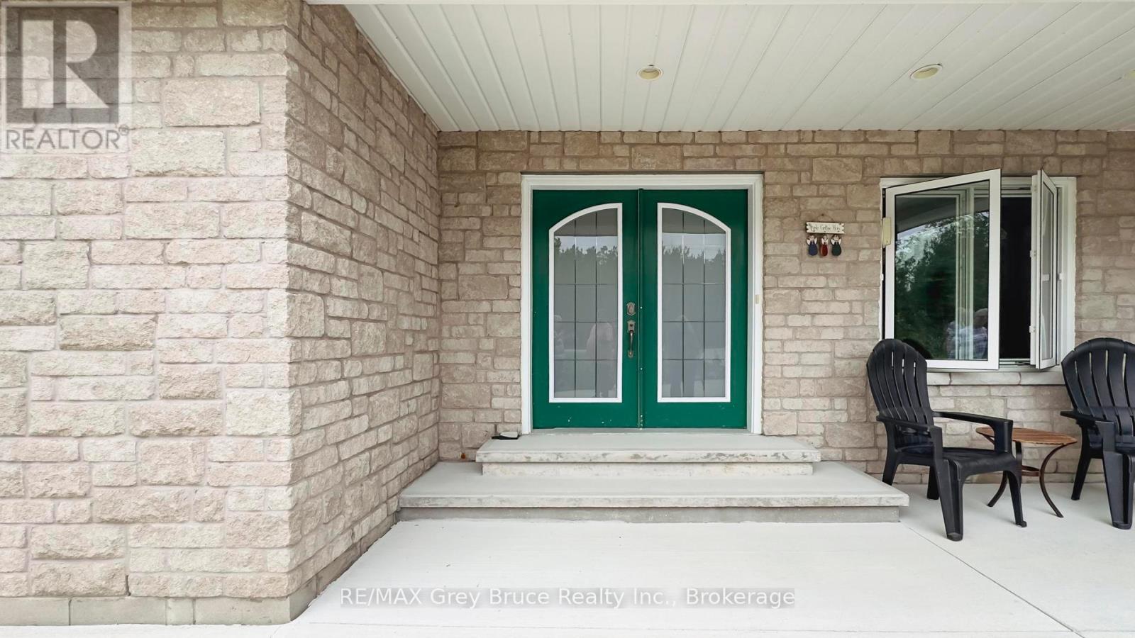 236 Bruce Street, South Bruce Peninsula, Ontario  N0H 2T0 - Photo 3 - X12224444