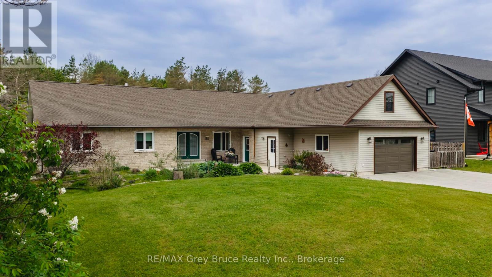 236 Bruce Street, South Bruce Peninsula, Ontario  N0H 2T0 - Photo 50 - X12224444