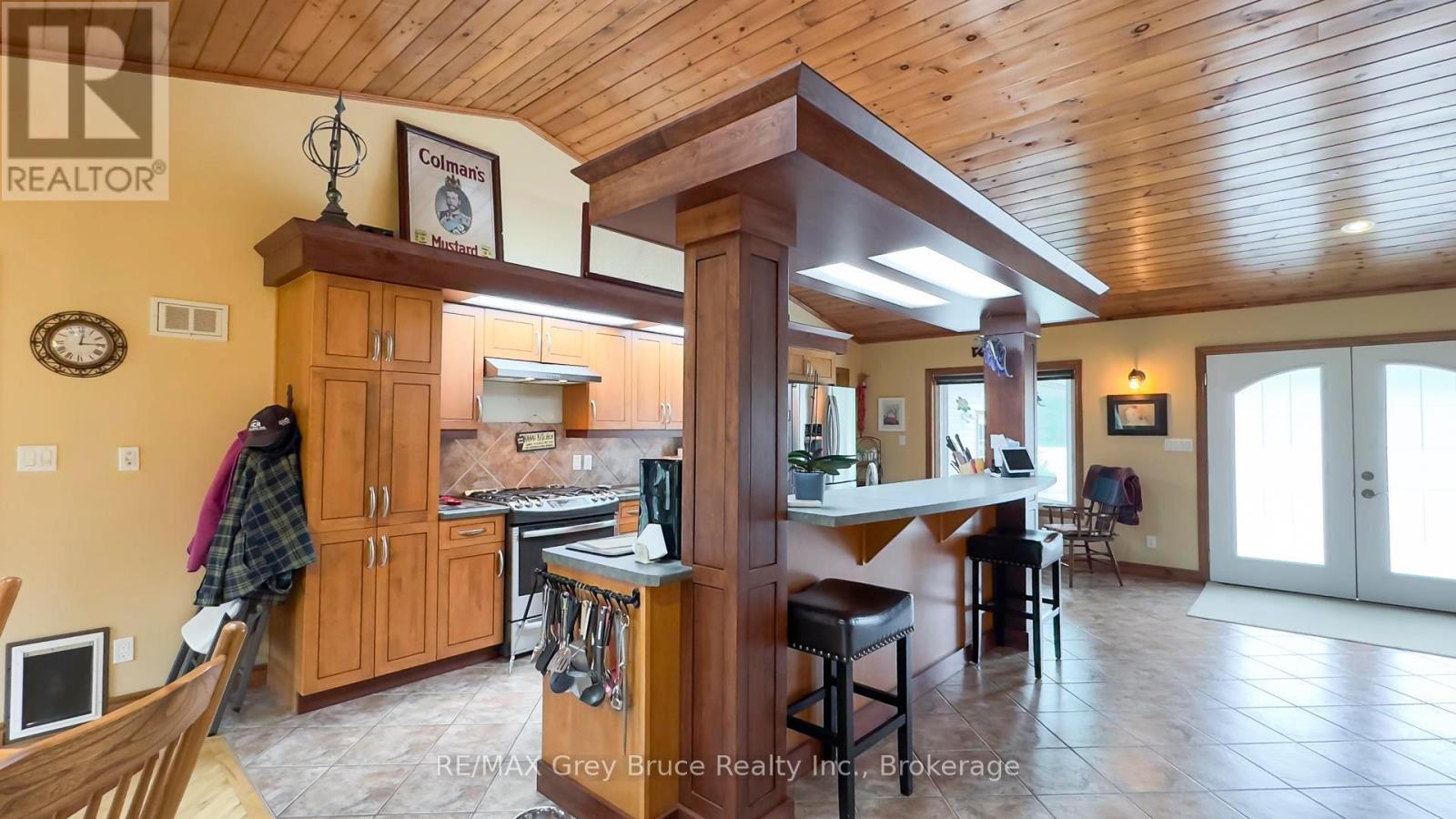 236 Bruce Street, South Bruce Peninsula, Ontario  N0H 2T0 - Photo 7 - X12224444