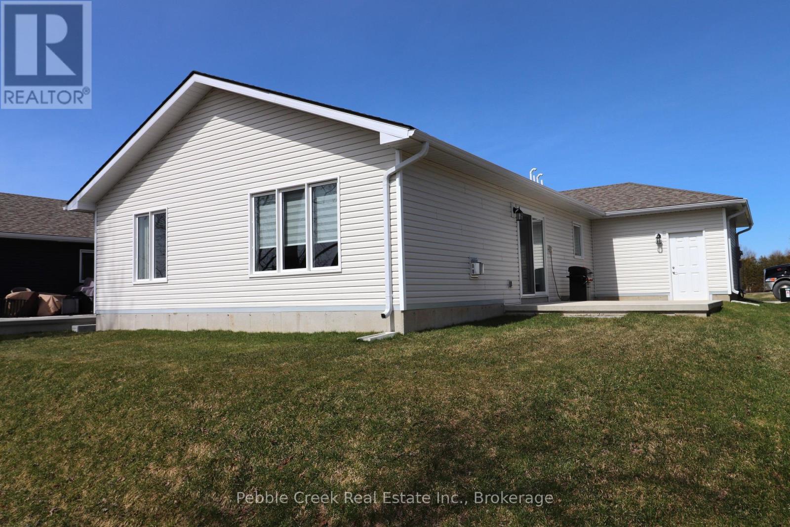 263 Lake Breeze Drive, Ashfield-Colborne-Wawanosh, Ontario  N7A 0C6 - Photo 28 - X12224486