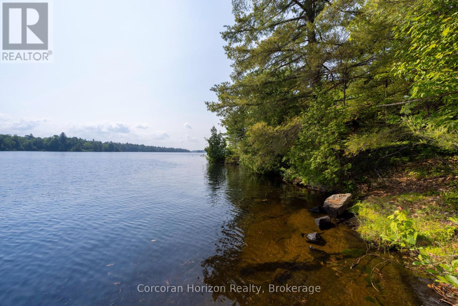 395 Berwick Road, Georgian Bay, Ontario  L0K 1S0 - Photo 9 - X12224492