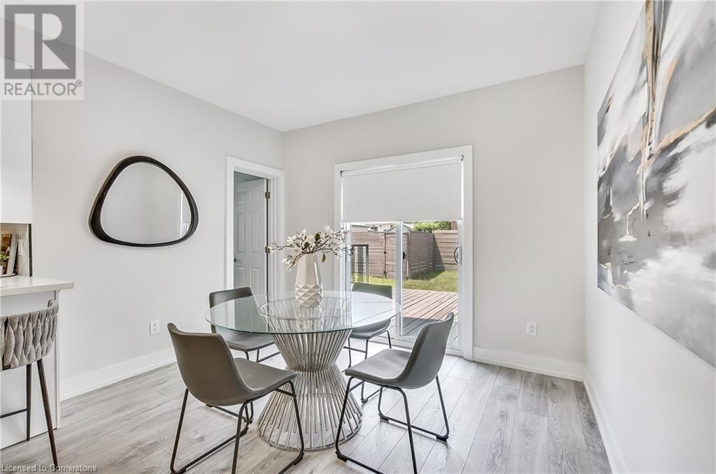 221 Rosslyn Avenue N, Hamilton, Ontario  L8L 7P8 - Photo 16 - 40741744
