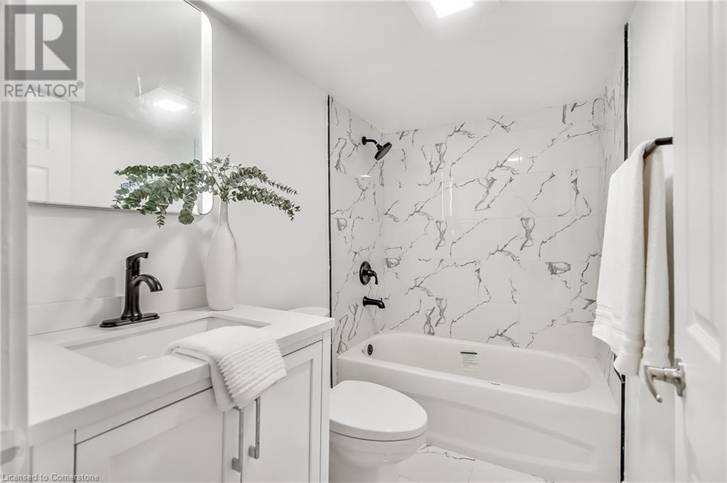 221 Rosslyn Avenue N, Hamilton, Ontario  L8L 7P8 - Photo 29 - 40741744