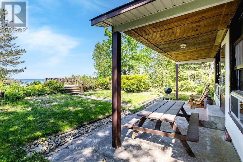 1864 Shore Lane, Wasaga Beach, Ontario  L9Z 1V2 - Photo 11 - S12224586