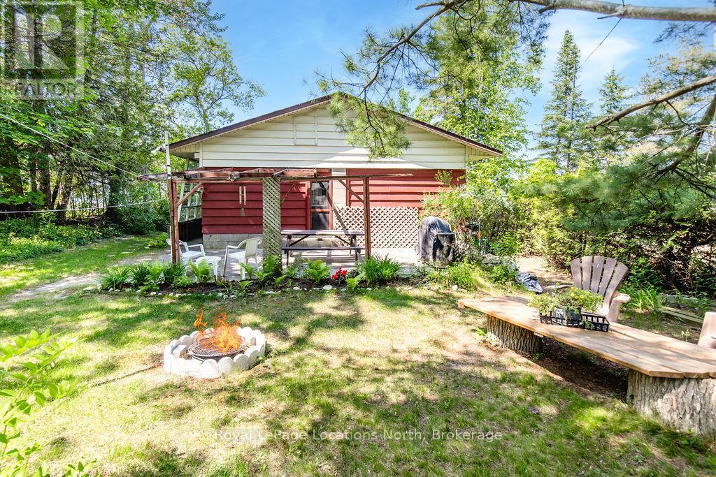 1864 Shore Lane, Wasaga Beach, Ontario  L9Z 1V2 - Photo 13 - S12224586