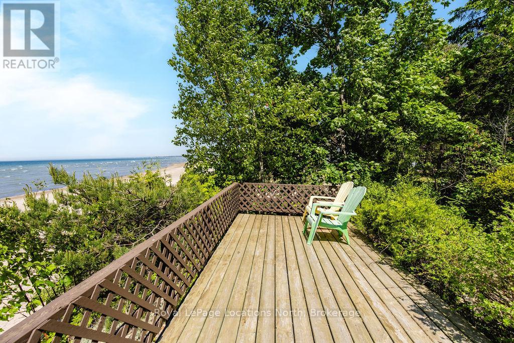 1864 Shore Lane, Wasaga Beach, Ontario  L9Z 1V2 - Photo 20 - S12224586