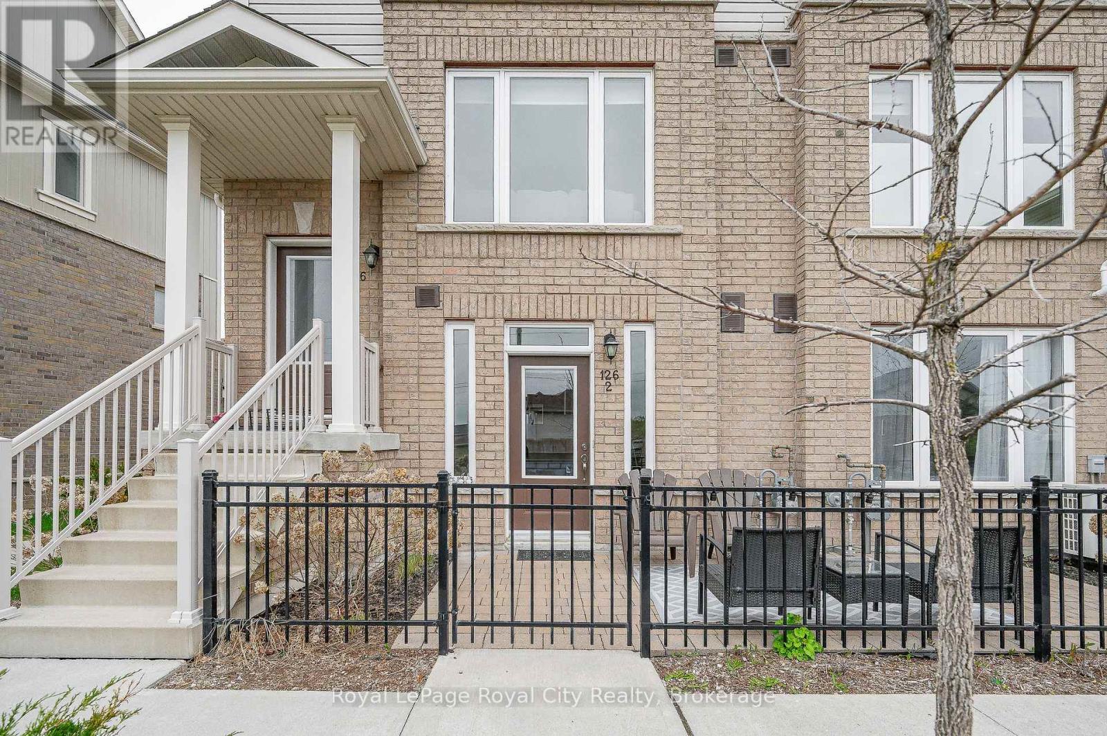 2 - 126 WATSON PARKWAY N, Guelph, Ontario