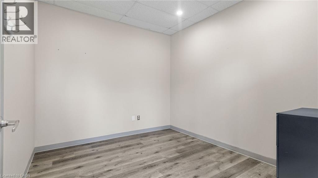2 Castlewood Boulevard Unit# 12, Dundas, Ontario  L9H 7M8 - Photo 9 - 40741937