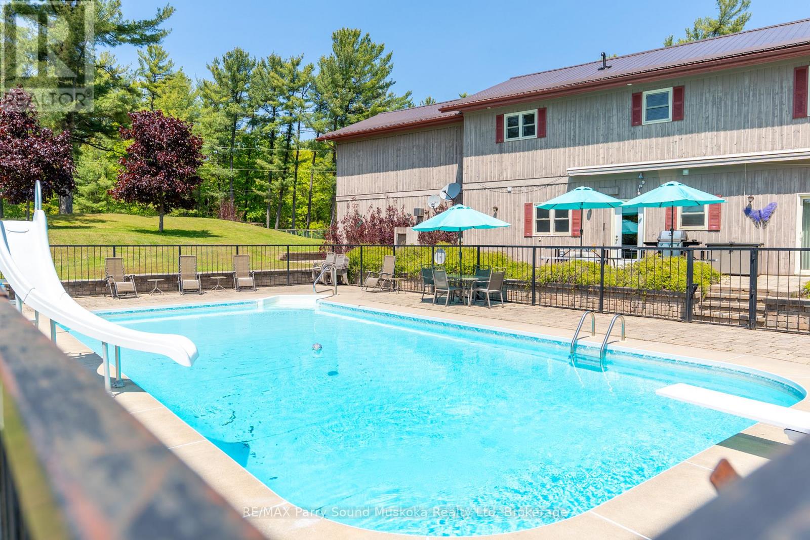 217 South Shore Road, The Archipelago, Ontario  P0G 1K0 - Photo 2 - X12224744