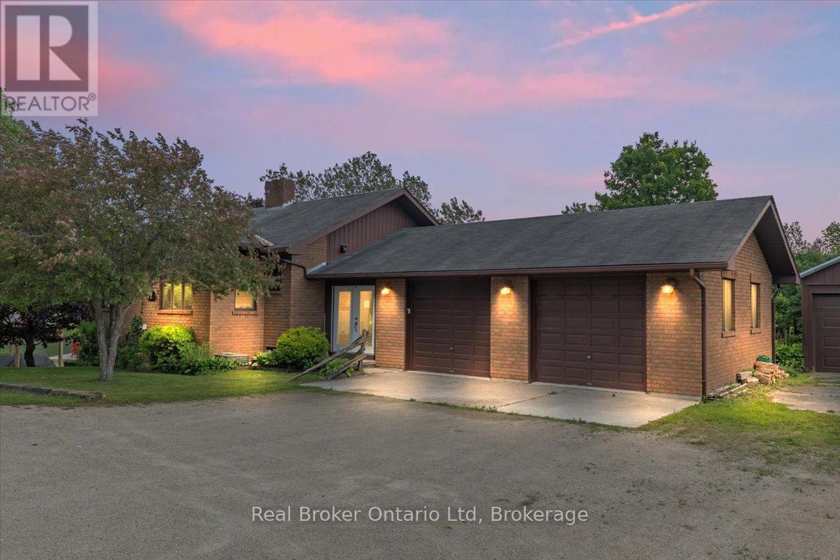 814222 Greenery Lane, Grey Highlands, Ontario  N0C 1E0 - Photo 1 - X12224750