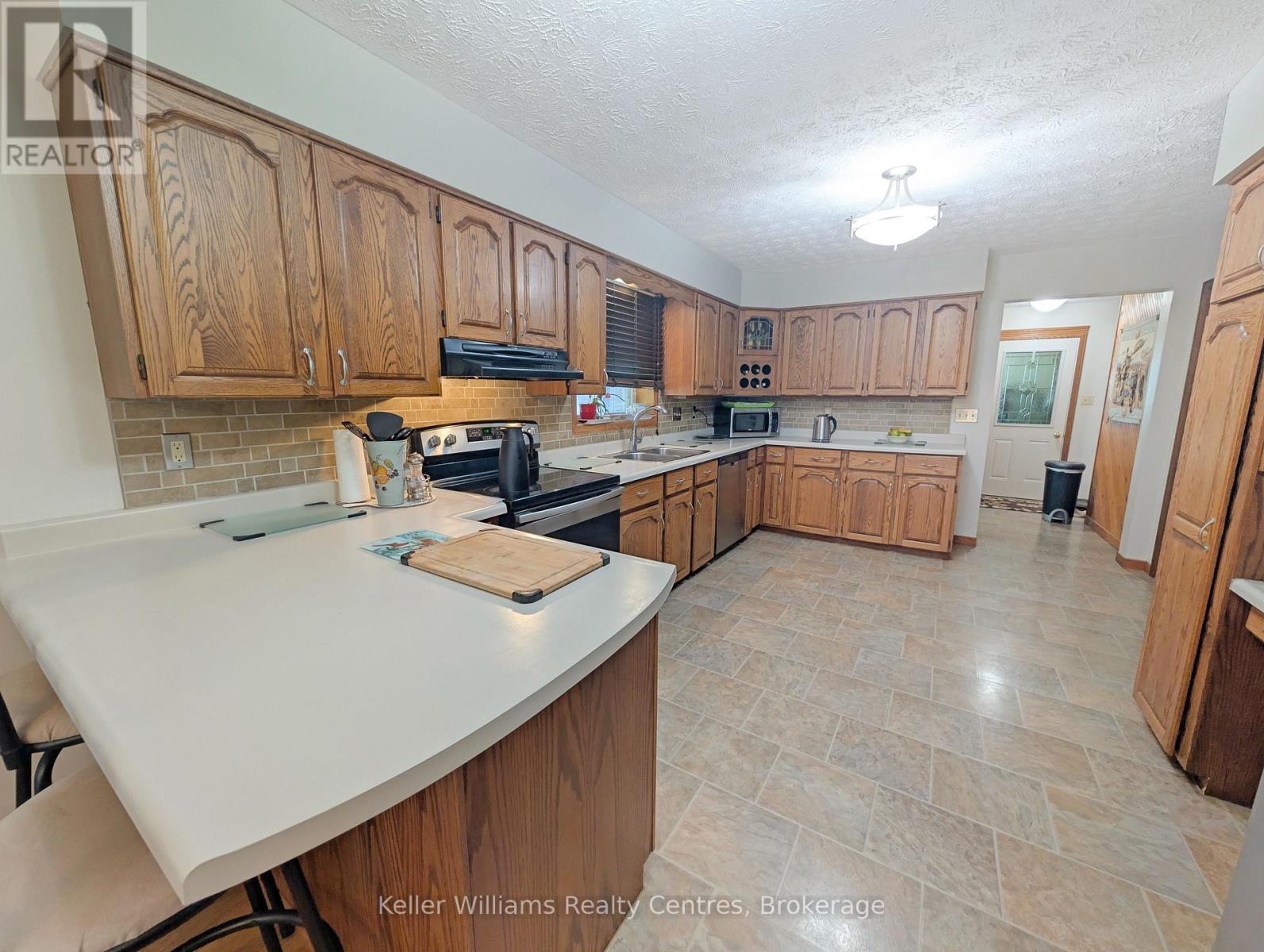 1277 Concession 6 Road, Kincardine, Ontario  N0G 2T0 - Photo 9 - X12224867