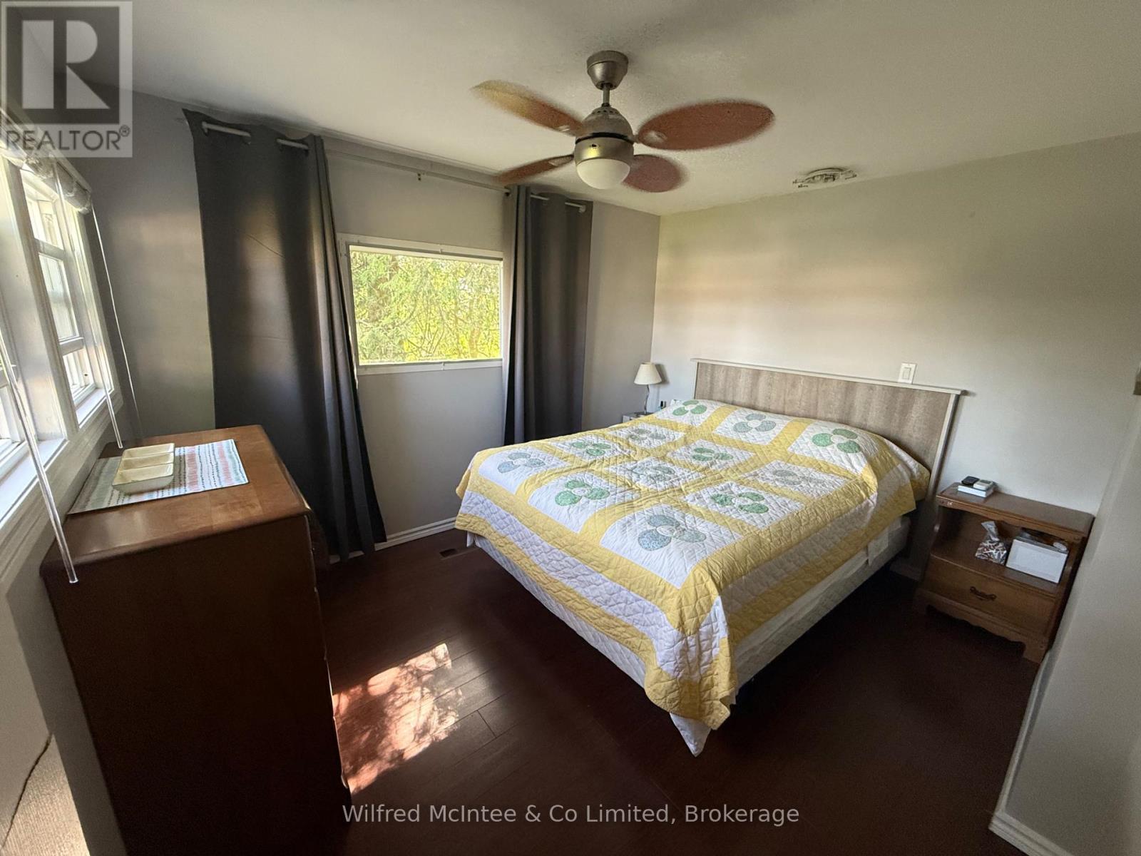 11 Bluejay Court, Brockton, Ontario  N0G 2V0 - Photo 5 - X12224926