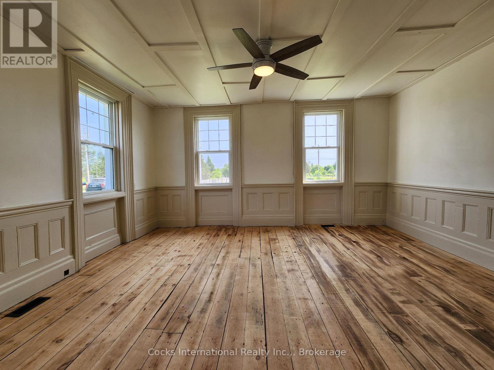 13 Main Street, Sundridge, Ontario  P0A 1Z0 - Photo 3 - X12224960