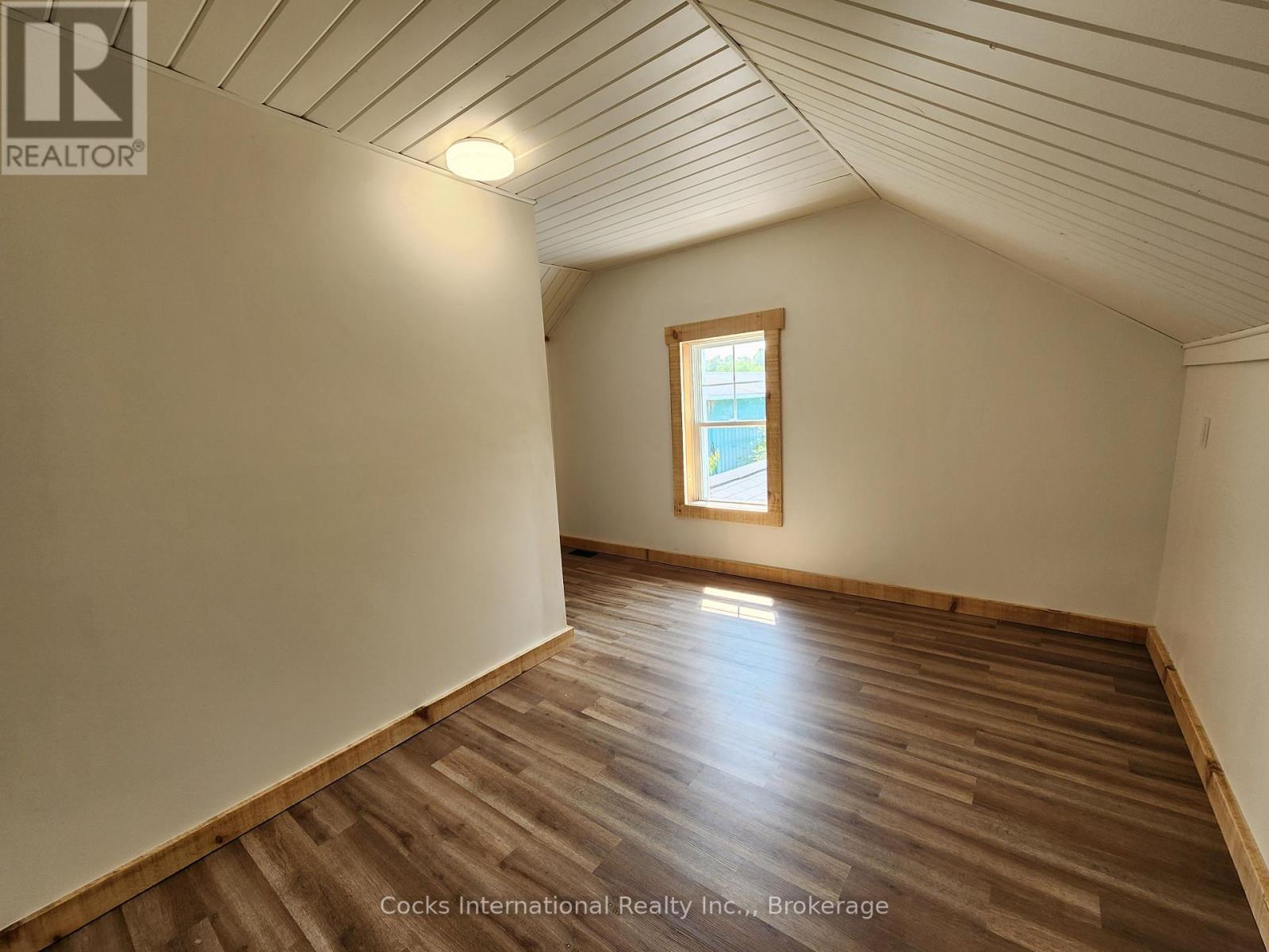 13 Main Street, Sundridge, Ontario  P0A 1Z0 - Photo 30 - X12224960