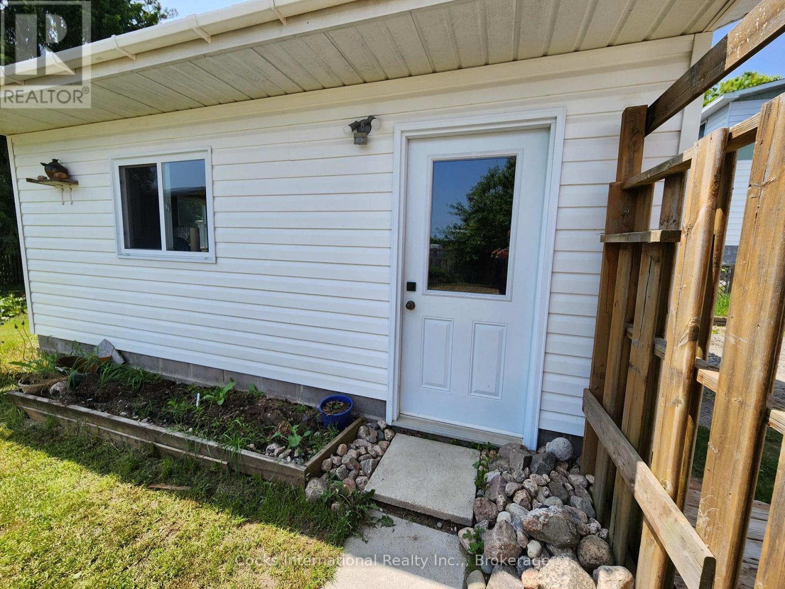 13 Main Street, Sundridge, Ontario  P0A 1Z0 - Photo 37 - X12224960